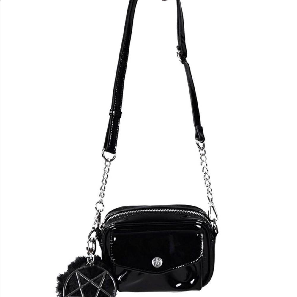 Handbag, purse, gently used, almost new.